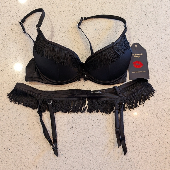 Vintage Honey Birdette La Femme black 32DD bra and M suspenders